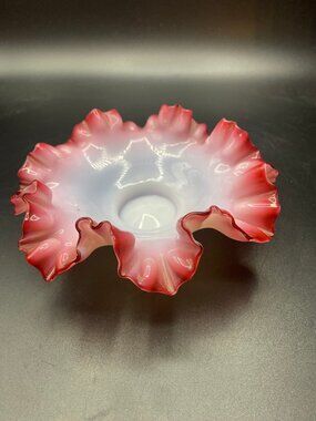 Fenton Pink Ombré Bridal Basket